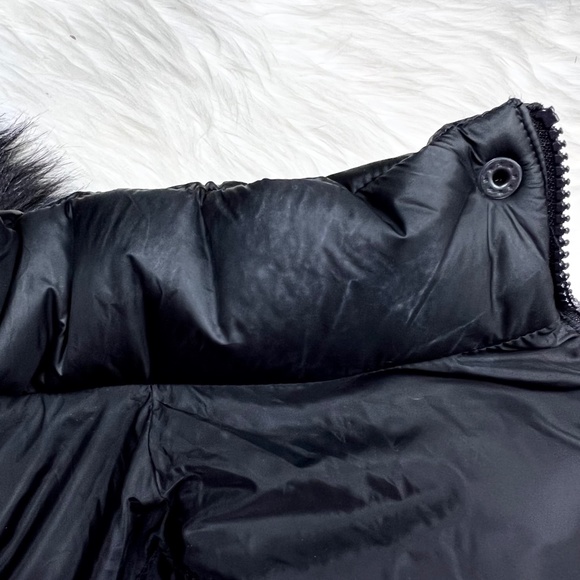 *|•ABERCROMBIE & FITCH•| Puffer Vest Water/Wind Resistant Faux Fur Trimmed Hood* - Picture 12 of 15